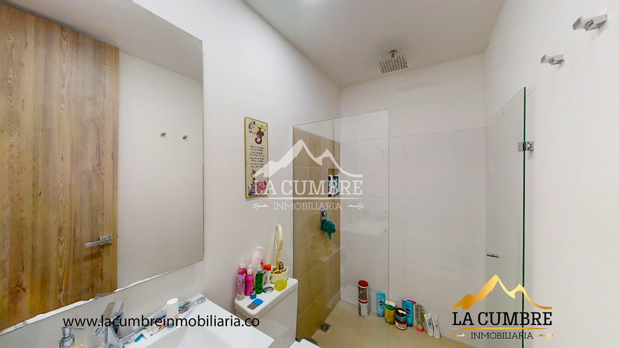 Apartamento de 3 alcobas en arriendo en Loma De Las Brujas, Envigado, 164 m² · foto 13 de 18