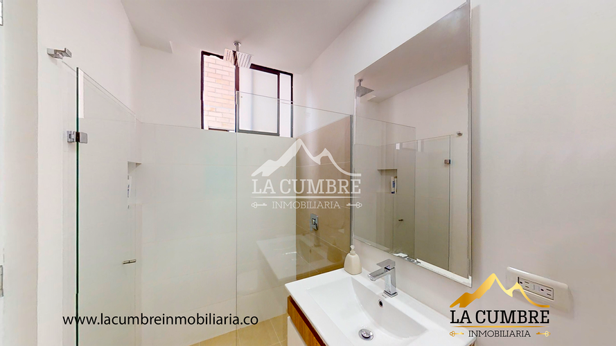 Apartamento de 3 alcobas en arriendo en Loma De Las Brujas, Envigado, 164 m² · foto 16 de 18