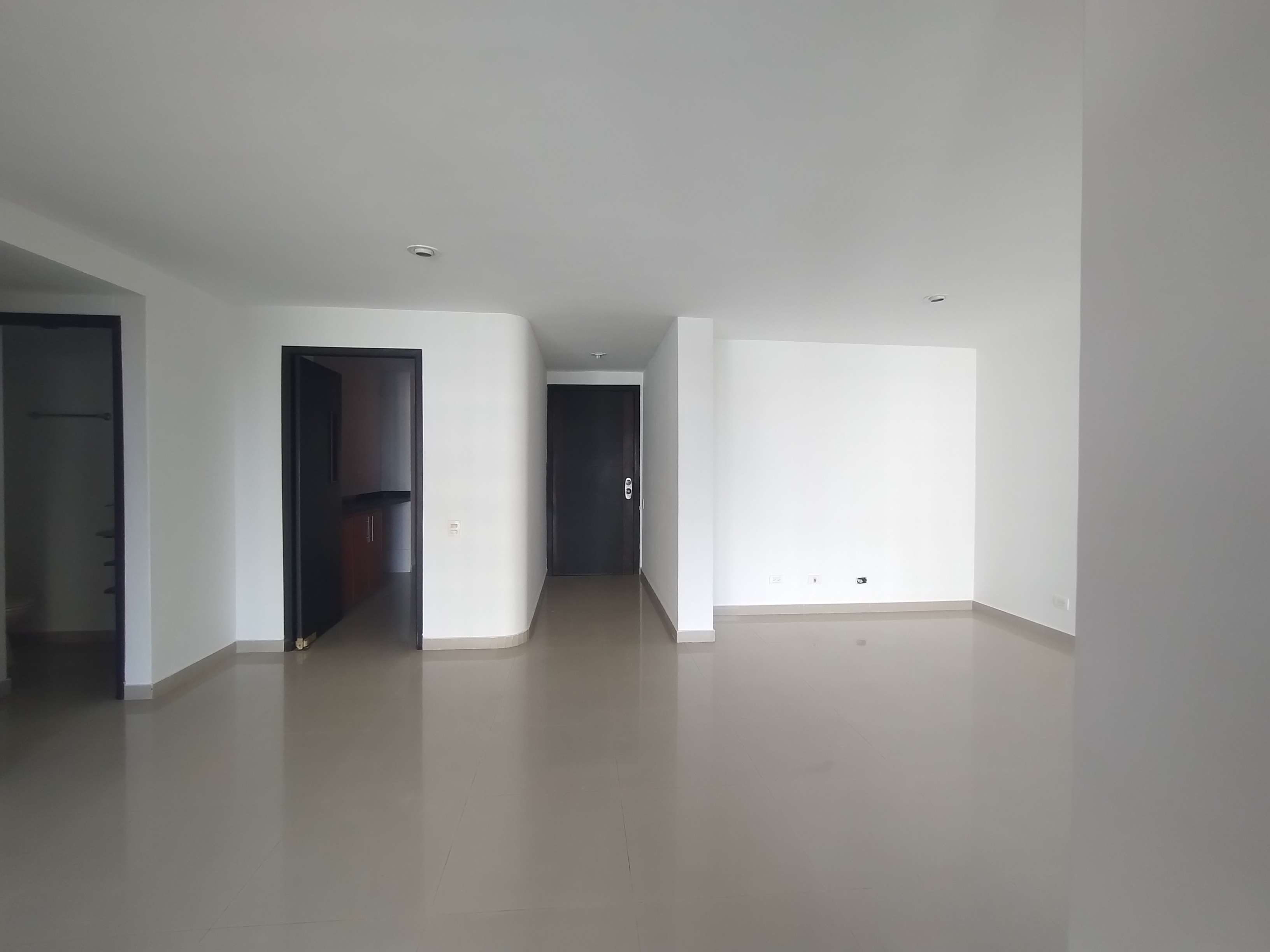 Apartamento en arriendo en Altos De Riomar, Barranquilla · foto 6 de 21