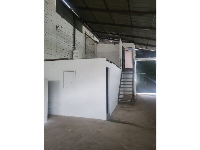 Bodega en venta en La Candelaria, Medellín, 316 m² · foto 8 de 13