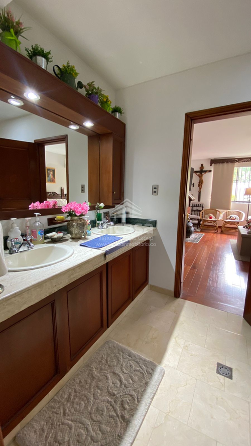 Apartamento de 3 alcobas en venta en Santa Rita, Cali, 192 m² · foto 5 de 15