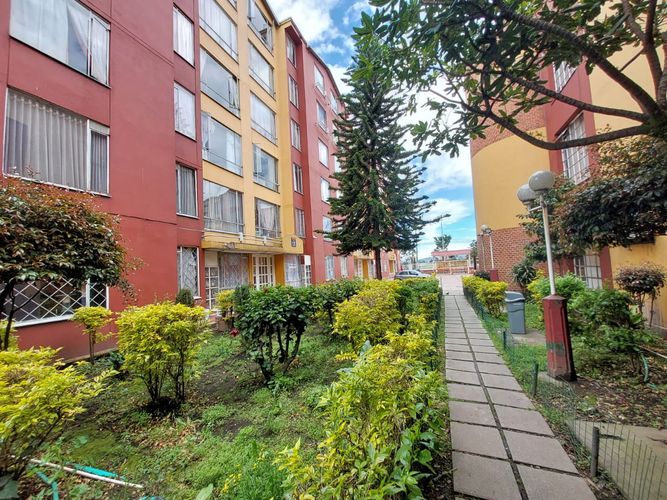 Apartamento de 3 alcobas en venta en Club De Los Lagartos, Bogotá, 43 m² · foto 5 de 24