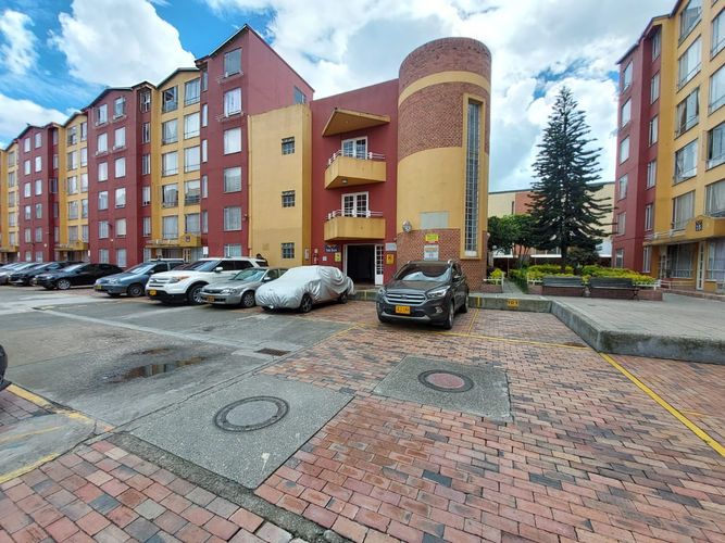 Apartamento de 3 alcobas en venta en Club De Los Lagartos, Bogotá, 43 m² · foto 10 de 24
