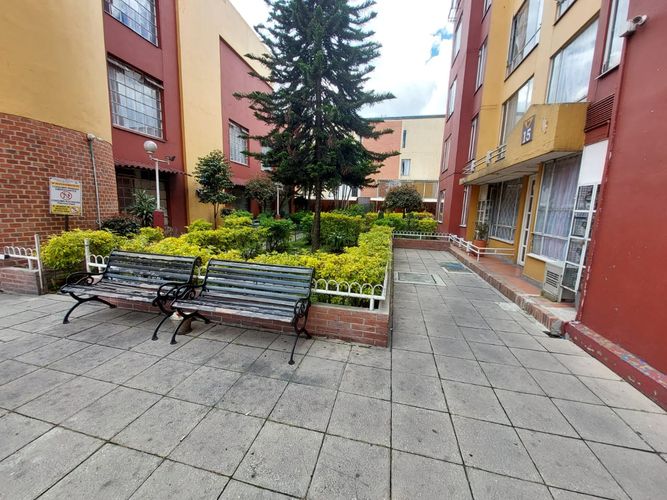 Apartamento de 3 alcobas en venta en Club De Los Lagartos, Bogotá, 43 m² · foto 11 de 24