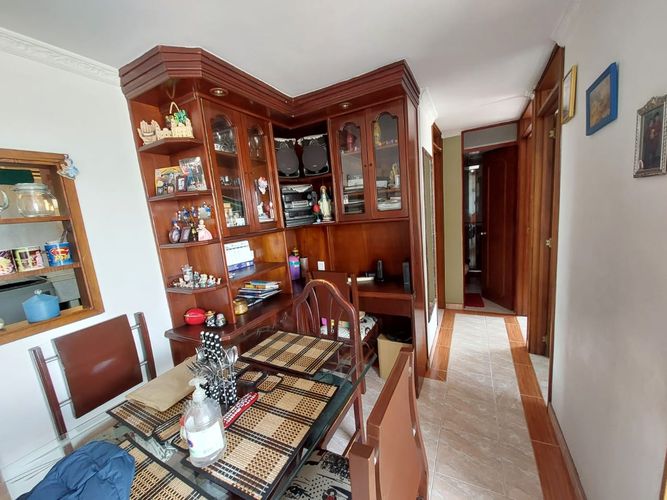 Apartamento de 3 alcobas en venta en Club De Los Lagartos, Bogotá, 43 m² · foto 17 de 24