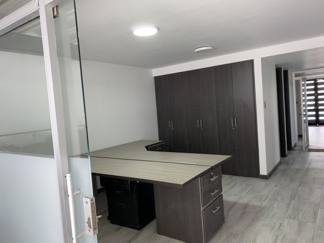 Casa en venta en Polo Club, Bogotá · foto 10 de 19