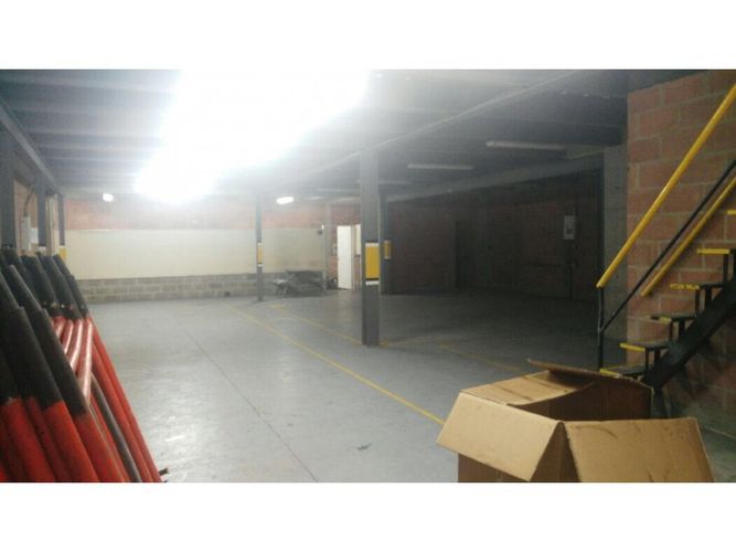 Casa en venta en Santa Paula, Bogotá, 500 m² · foto 2 de 24