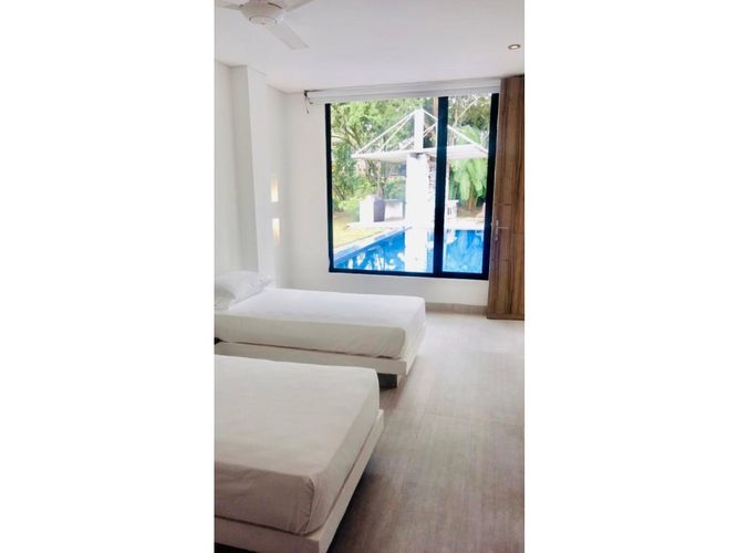 Casa de 5 alcobas en venta en Girardot, 1898 m² · foto 21 de 24