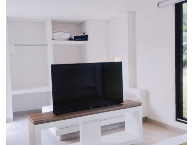 Casa de 5 alcobas en venta en Girardot, 1898 m² · foto 24 de 24