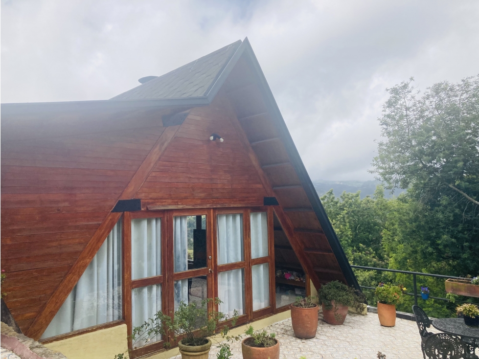 Casa en venta en El Libano, La Calera · foto 2 de 24
