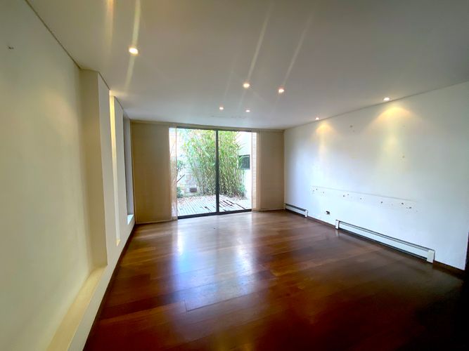 Casa de 3 alcobas en venta en Santa Ana Oriental, Bogotá, 560 m² · foto 6 de 24