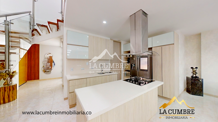 Casa de 3 alcobas en arriendo en San Lucas, Medellín, 191 m² · foto 5 de 16