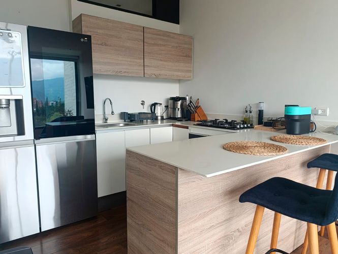 Apartaestudio en venta en El Poblado, Medellín, 65 m² · foto 16 de 17