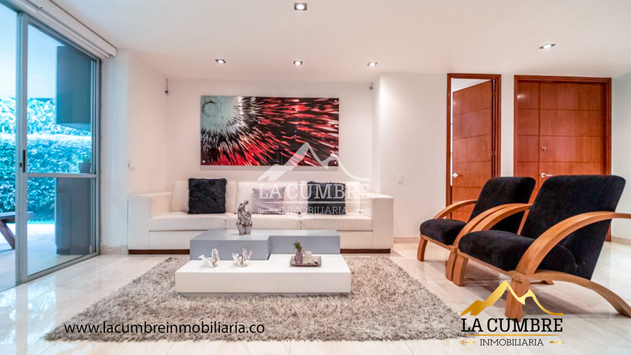 Casa de 3 alcobas en venta en San Lucas, Medellín, 315 m² · foto 3 de 18