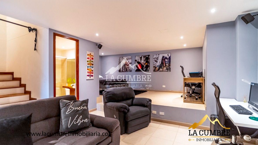 Casa de 3 alcobas en venta en San Lucas, Medellín, 315 m² · foto 4 de 18