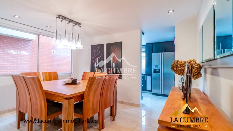 Casa de 3 alcobas en venta en San Lucas, Medellín, 315 m² · foto 6 de 18