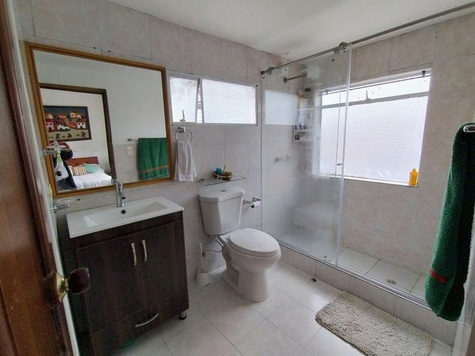 Casa de 6 alcobas en venta en Popular Modelo, Bogotá, 230 m² · foto 15 de 19