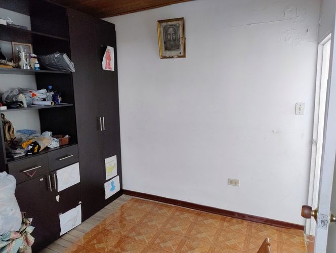 Casa de 6 alcobas en venta en Popular Modelo, Bogotá, 230 m² · foto 17 de 19
