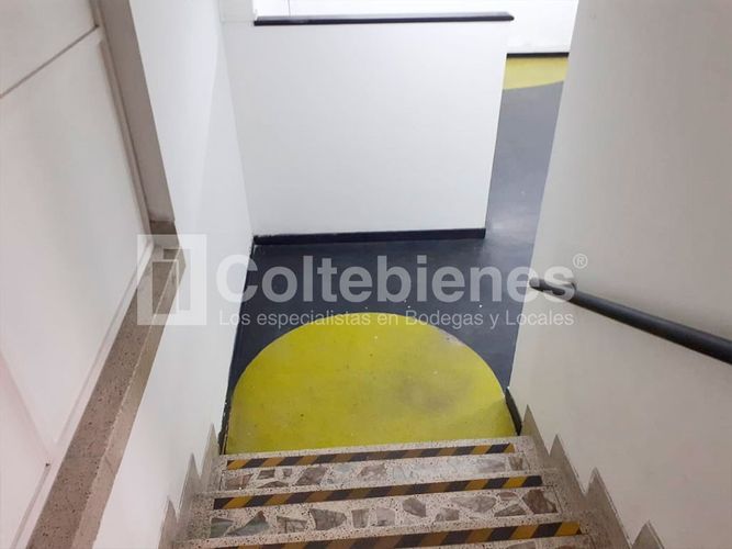 Edificio en venta en Villa Nueva, Medellín, 750 m² · foto 4 de 21