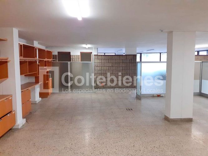Edificio en venta en Villa Nueva, Medellín, 750 m² · foto 9 de 21