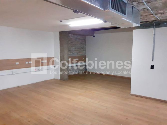 Edificio en venta en Villa Nueva, Medellín, 750 m² · foto 16 de 21