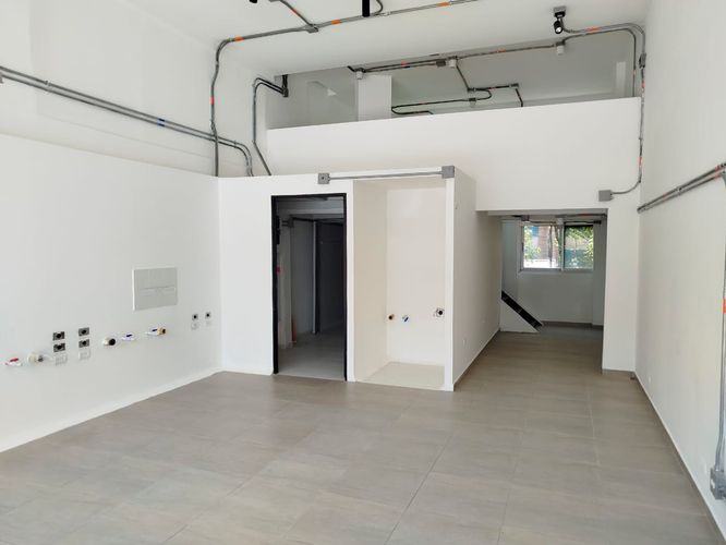 Local en arriendo en El Tesoro, Medellín, 80 m² · foto 2 de 18