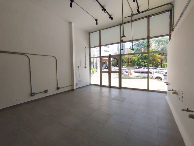 Local en arriendo en El Tesoro, Medellín, 80 m² · foto 13 de 18