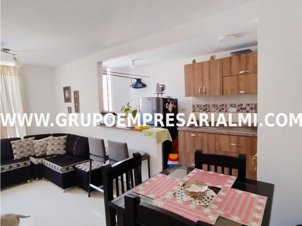 Apartamento en venta en San antonio, Medellín 2