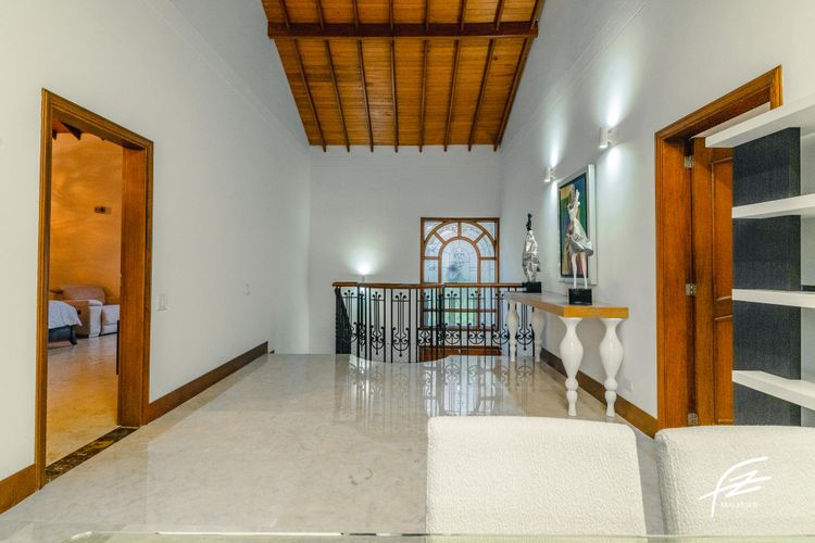 Casa de 5 alcobas en venta en San Lucas, Medellín, 800 m² · foto 11 de 24