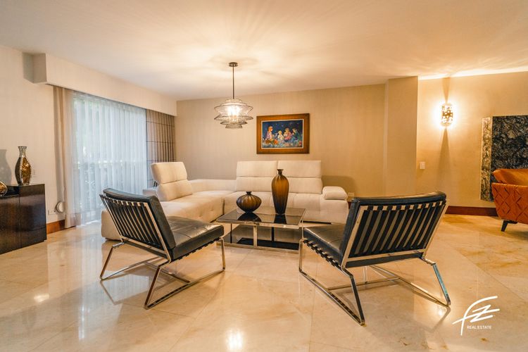 Casa de 5 alcobas en venta en San Lucas, Medellín, 800 m² · foto 14 de 24