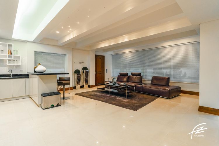 Casa de 5 alcobas en venta en San Lucas, Medellín, 800 m² · foto 22 de 24