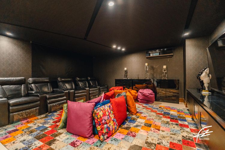 Casa de 5 alcobas en venta en San Lucas, Medellín, 800 m² · foto 23 de 24