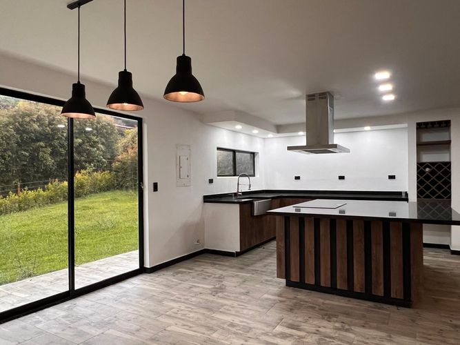 Casa de 4 alcobas en arriendo en La Mosquita, Guarne, 250 m² · foto 6 de 20
