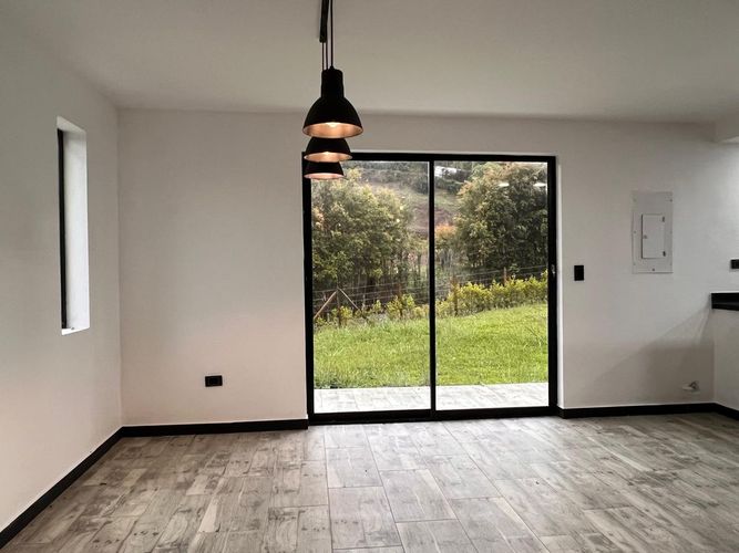 Casa de 4 alcobas en arriendo en La Mosquita, Guarne, 250 m² · foto 7 de 20
