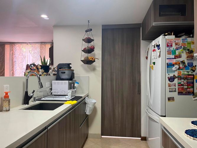 Apartamento de 3 alcobas en venta en El Poblado, Medellín, 170 m² · foto 6 de 17