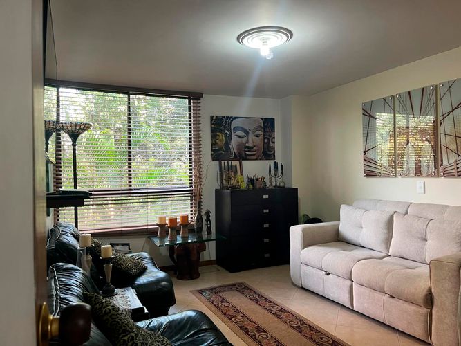 Apartamento de 3 alcobas en venta en El Poblado, Medellín, 170 m² · foto 8 de 17