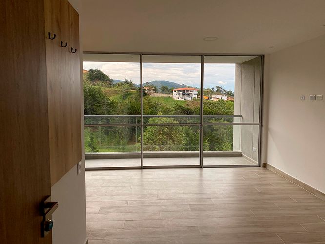 Apartamento de 2 alcobas en venta en La Ceja, 64 m² · foto 5 de 12