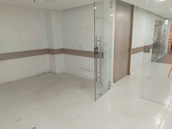 Oficina en arriendo en Las Vegas, Envigado, 77 m² · foto 6 de 16