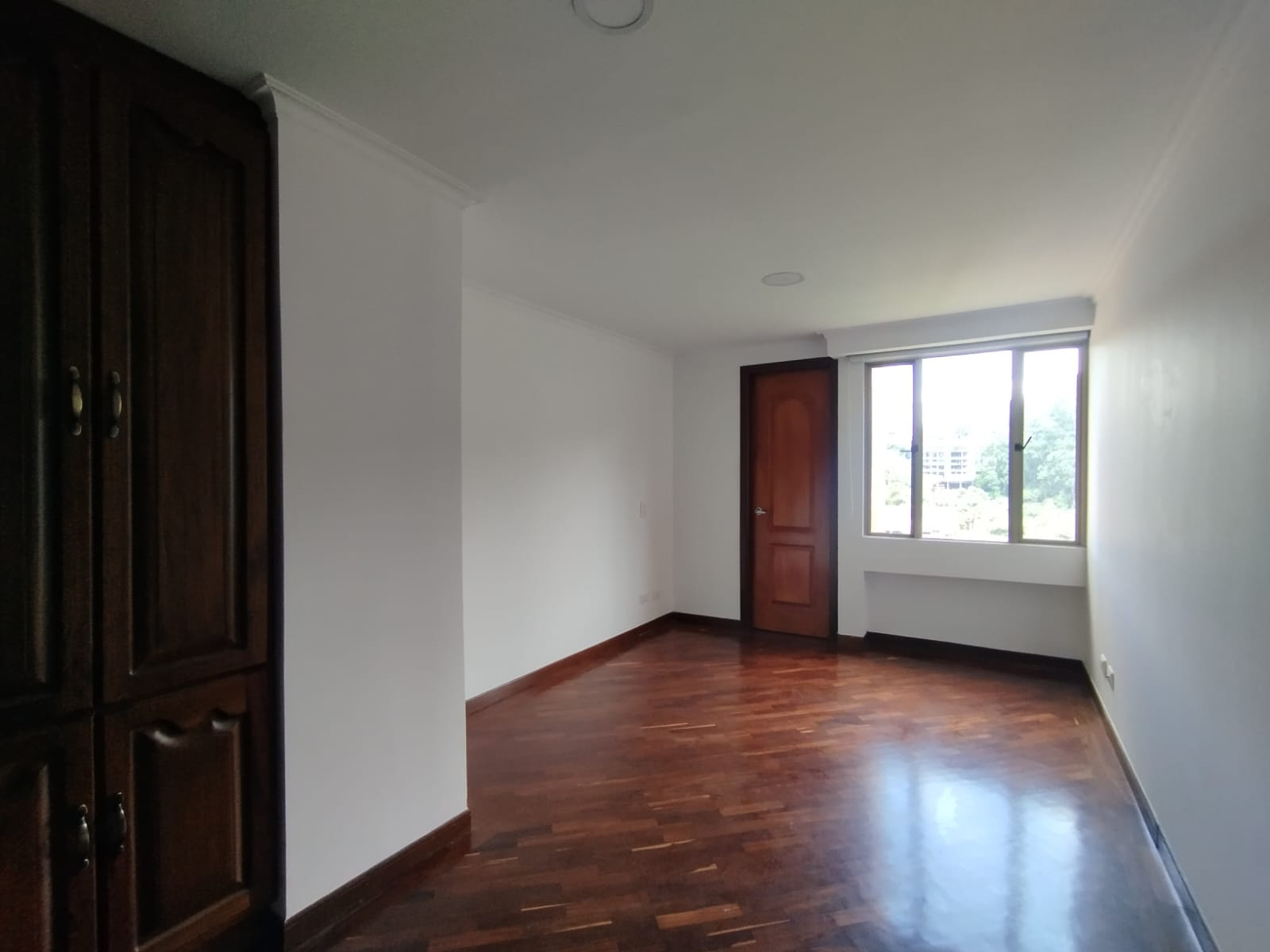 Apartamento en arriendo en El Poblado, Medellín · foto 4 de 15