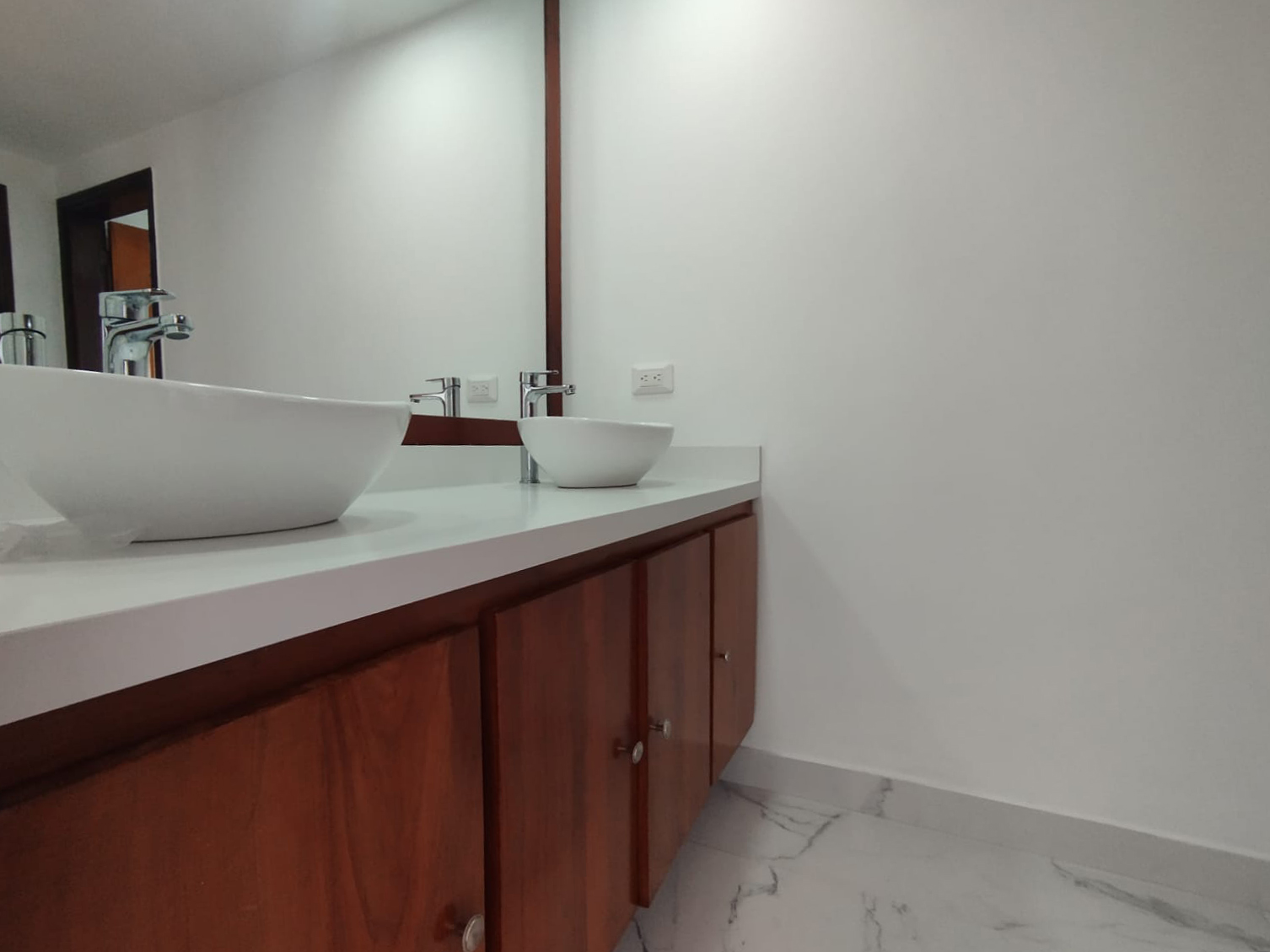 Apartamento en arriendo en El Poblado, Medellín · foto 6 de 15