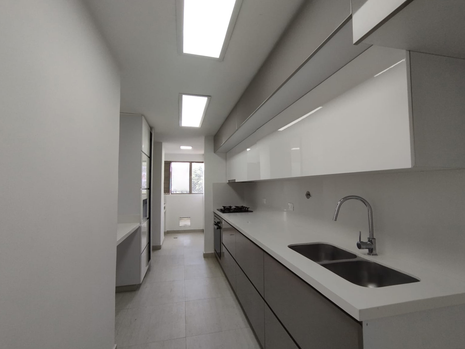 Apartamento en arriendo en El Poblado, Medellín · foto 8 de 15