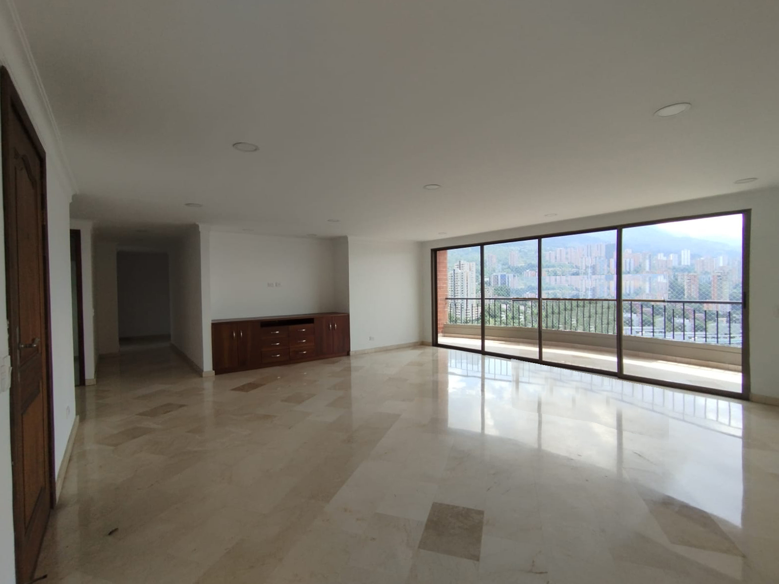 Apartamento en arriendo en El Poblado, Medellín · foto 10 de 15