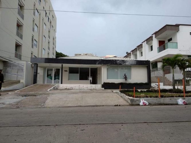 Casa de 5 alcobas en venta en Granadillo, Barranquilla, 610 m² · foto 7 de 8