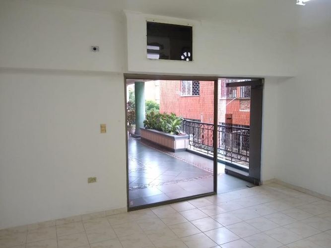 Oficina en arriendo en Colombia, Barranquilla, 33 m² · foto 2 de 13