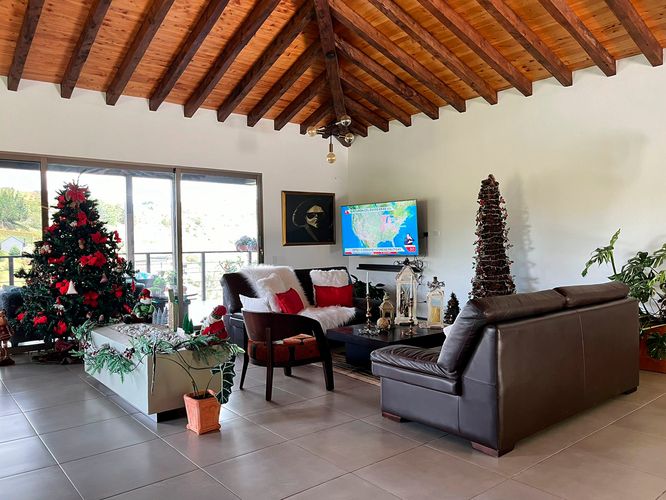 Casa de 3 alcobas en venta en Pantanillo, El Retiro, 310 m² · foto 18 de 20