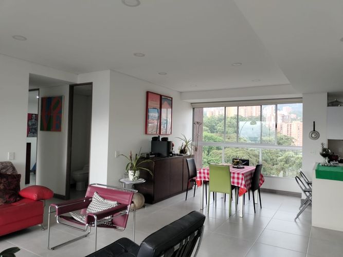 Apartamento de 3 alcobas en venta en El Poblado, Medellín, 154 m² · foto 3 de 20