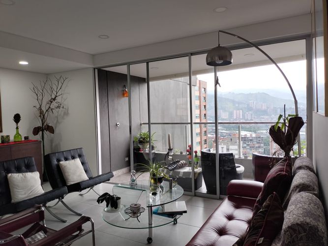 Apartamento de 3 alcobas en venta en El Poblado, Medellín, 154 m² · foto 4 de 20