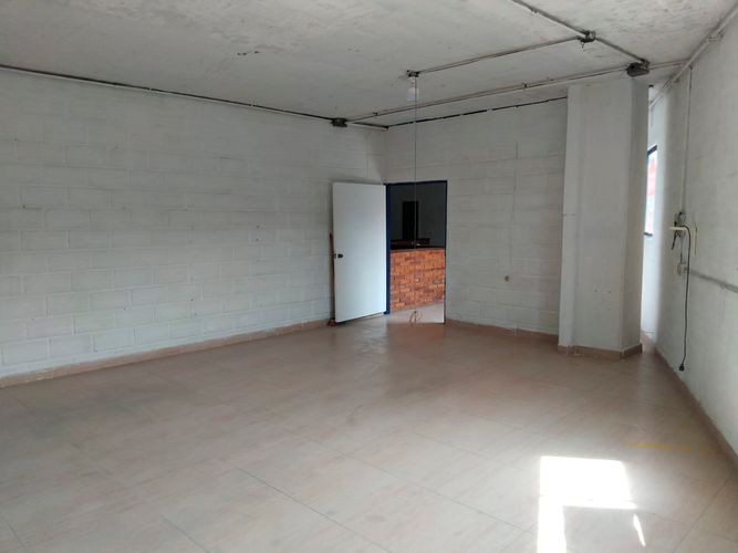 Bodega en arriendo en Laureles, Medellín, 460 m² · foto 4 de 19