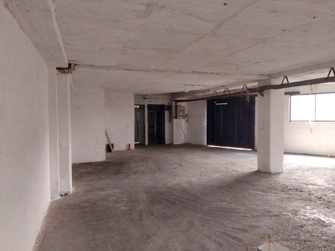 Bodega en arriendo en Laureles, Medellín, 460 m² · foto 7 de 19