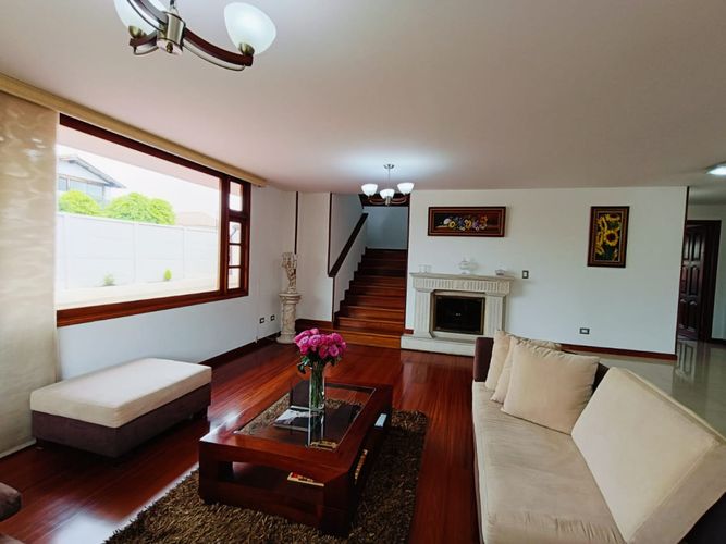 Casa de 4 alcobas en venta en Bojaca, Chía, 437 m² · foto 9 de 24